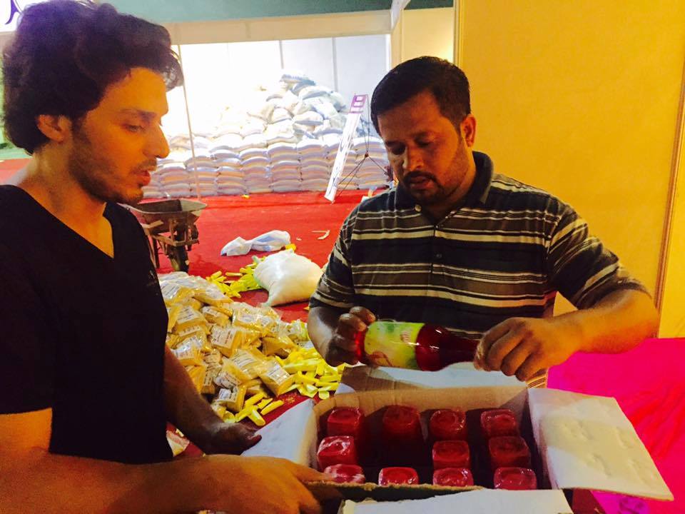 Ahsan Khan arranged Bazar e Ramzan for Needy People